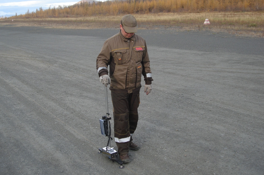 Measuring the unpaved runway surface roughness by Profiler DIPSTIK-2000